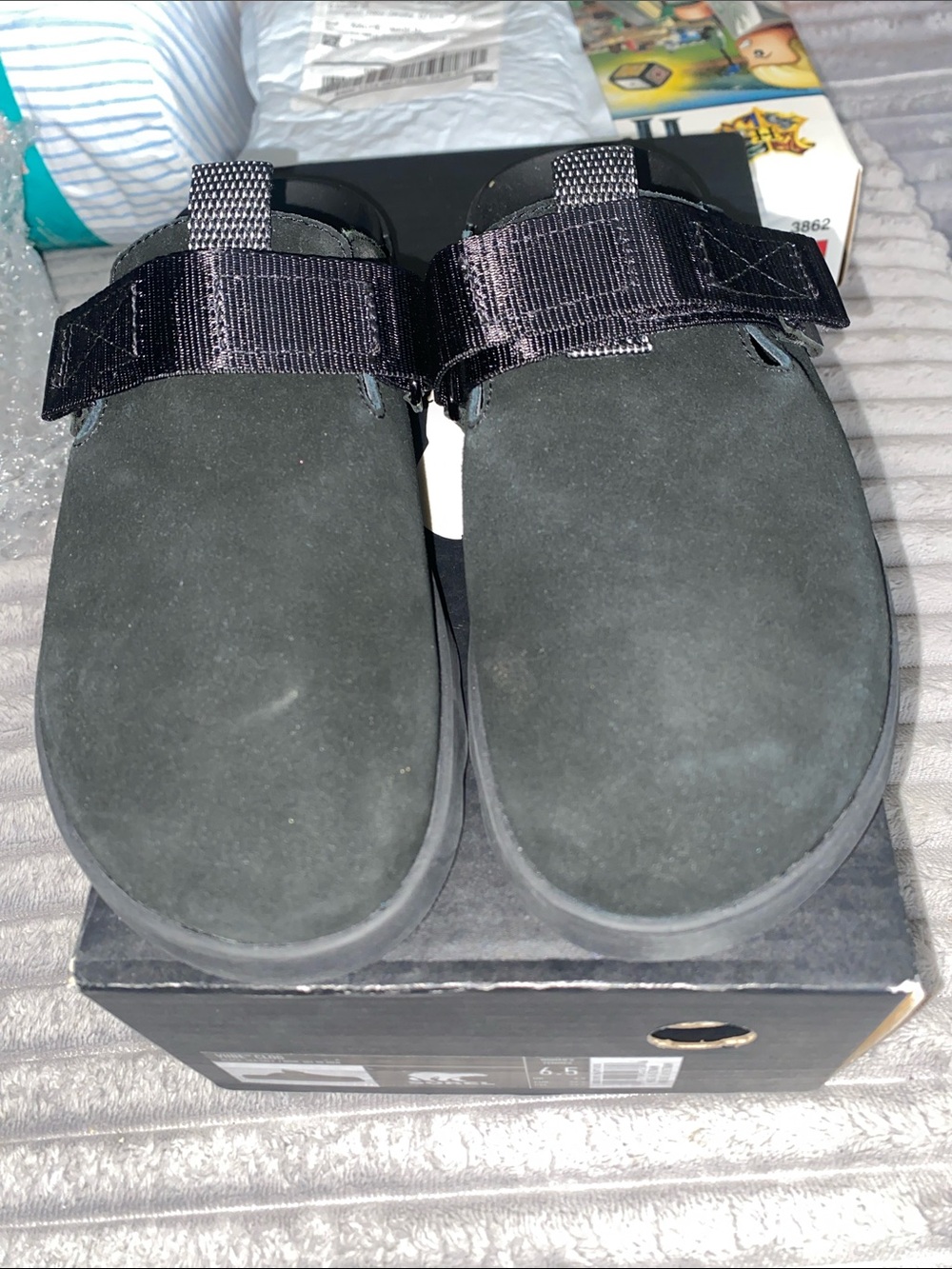 NIB SOREL VIBE BLACK SUEDE CLOG 6.5